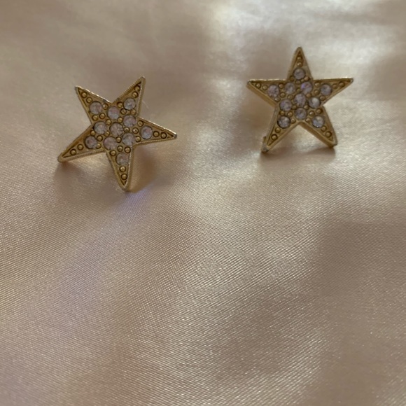 Gold Star Earrings - Picture 1 of 2